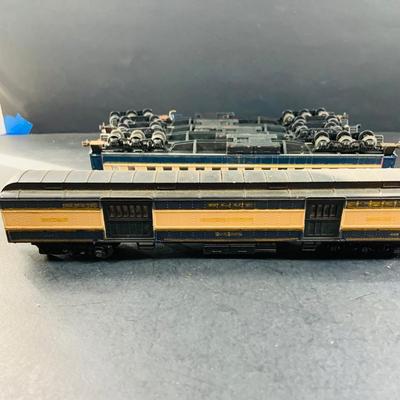 LOT 689: Set of Six (6) Vintage Blue Comet HO Passenger Cars