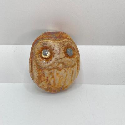 LOT 693: Vintage Sterling Thimble, Tie Tack and Screw Back Earrings and Pair of Hand Crafted Owls