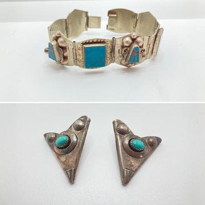 LOT 694: Vintage Hencho En Mexico Turquoise Silver Bracelet with Bolero Tie Holders
