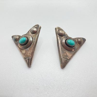 LOT 694: Vintage Hencho En Mexico Turquoise Silver Bracelet with Bolero Tie Holders