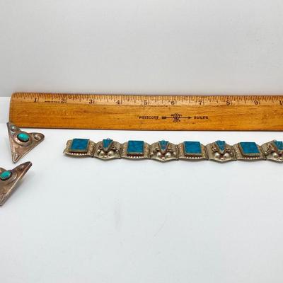 LOT 694: Vintage Hencho En Mexico Turquoise Silver Bracelet with Bolero Tie Holders