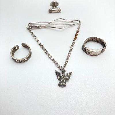LOT 699: Jewelry Collection - Sterling, Silver Plate and Silver Tone