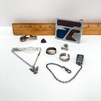 LOT 699: Jewelry Collection - Sterling, Silver Plate and Silver Tone