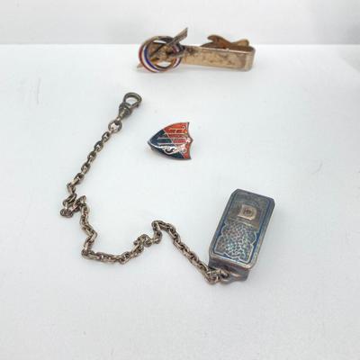 LOT 699: Jewelry Collection - Sterling, Silver Plate and Silver Tone