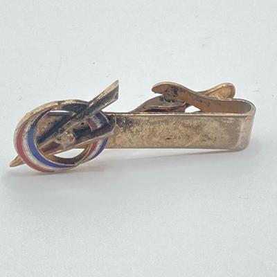 LOT 699: Jewelry Collection - Sterling, Silver Plate and Silver Tone