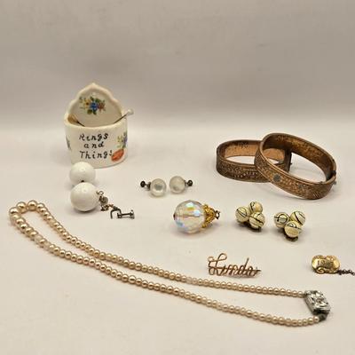 LOT 700: Various Pieces of Ladies' Jewelry & Ring Holder