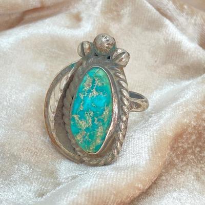 LOT 713: Three Hand Crafted Turquoise Rings - Sizes 11 to 13