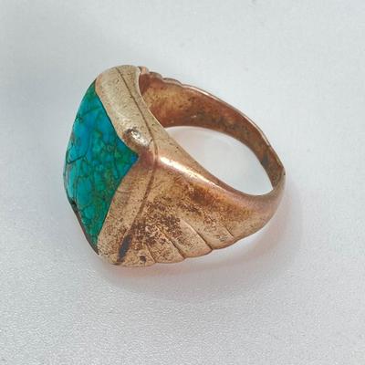 LOT 713: Three Hand Crafted Turquoise Rings - Sizes 11 to 13