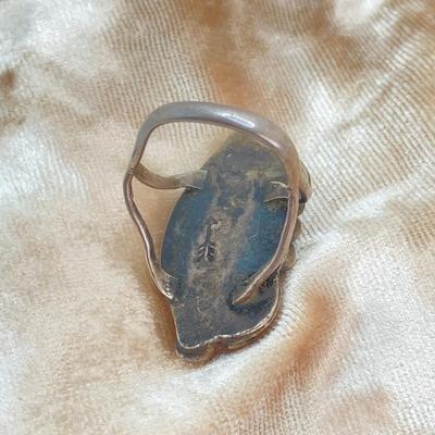 LOT 714: Vintage Hand-Crafted Turquoise and Abalone Rings - Unmarked