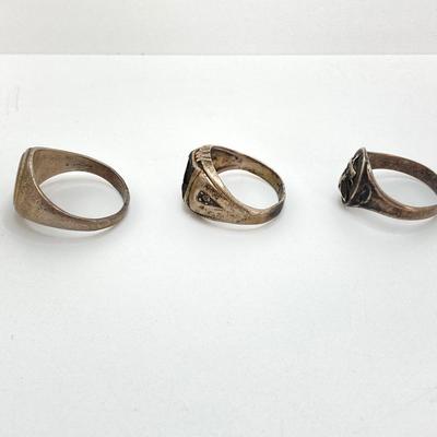 LOT 715: Three Vintage Sterling Rings - Luftwaffe, DeMolay Chevalier and More