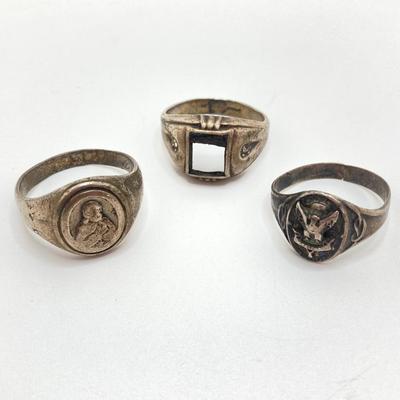 LOT 715: Three Vintage Sterling Rings - Luftwaffe, DeMolay Chevalier and More