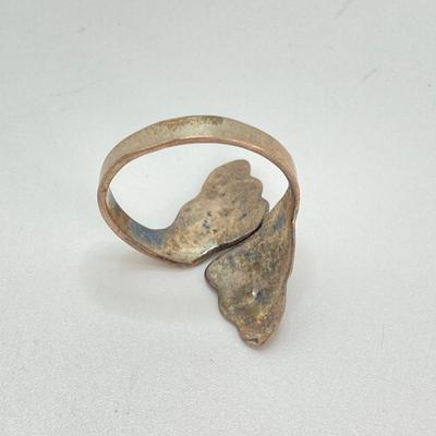 LOT 716: Vintage Abalone Adjustable Ring and Sterling Band