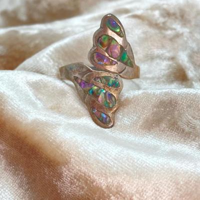 LOT 716: Vintage Abalone Adjustable Ring and Sterling Band