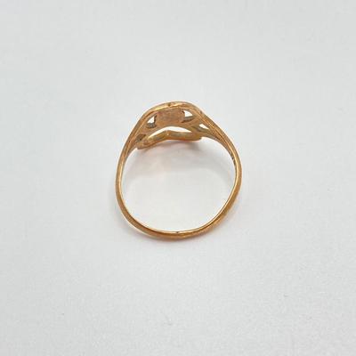 LOT 718: D&C Gold Heart / Cross Ring - 10KT, TW 2.14g, Sz 8