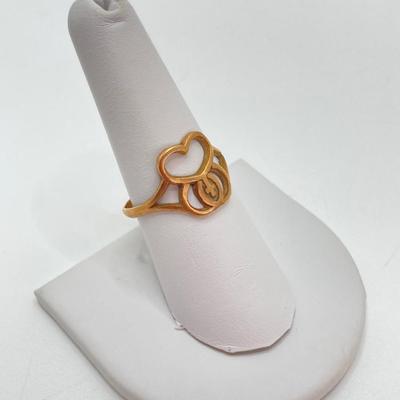 LOT 718: D&C Gold Heart / Cross Ring - 10KT, TW 2.14g, Sz 8