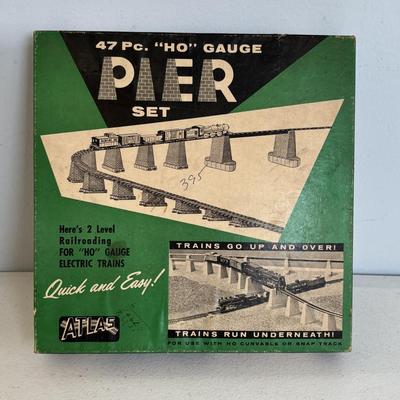 LOT 726: Vintage Train Accessories: Atlas HO Scale Track, Atlas Set, Revell HO Accessories & Aristo-Craft along with a Tyco Penn Line...