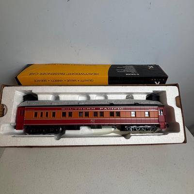 LOT 729: K Line O-Scale Passenger Cars: SP Daylight D Wolf Pullman (1) & Fleet of Modernism "Imperial Point" Sleeper