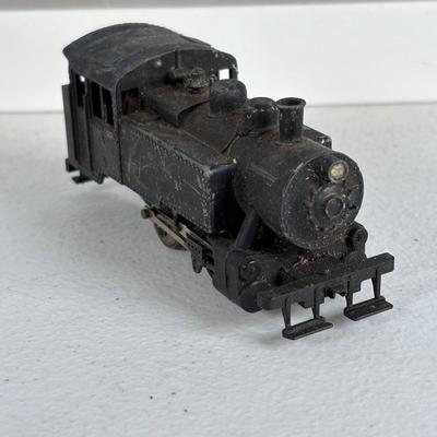 LOT 731: Vintage Locomotives & Tinder Cars