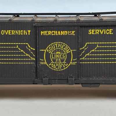LOT 732: Mar Locomotive and Train Cars