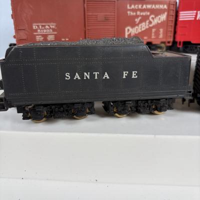 LOT 732: Mar Locomotive and Train Cars