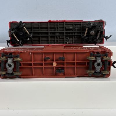 LOT 732: Mar Locomotive and Train Cars