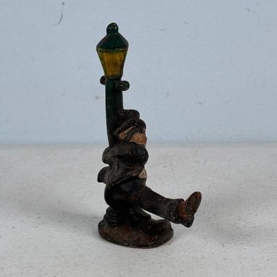 LOT 733: Vintage Cast Iron Ice Cart, Cartridge and Hobo w/Street Lantern