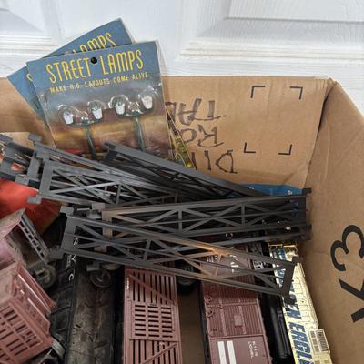 LOT 734: Box of Various Trains Cars - As Found