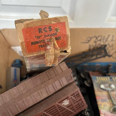 LOT 734: Box of Various Trains Cars - As Found