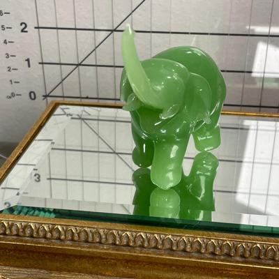Jadite glass Elephant
