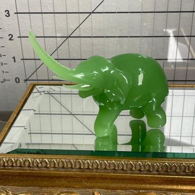 Jadite glass Elephant