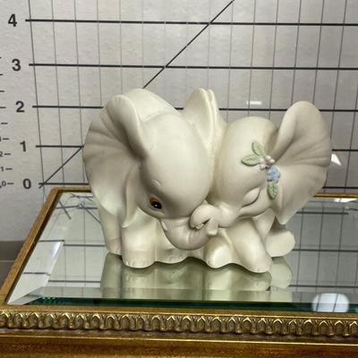 Vintage HOMCO 1993 Elephants
