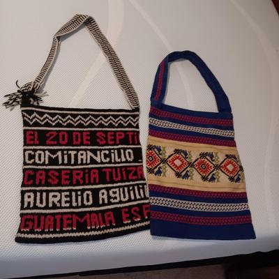 SEVERAL SHOULDER STRAP BAGS AND A LEATHER JWM DERR PURSE