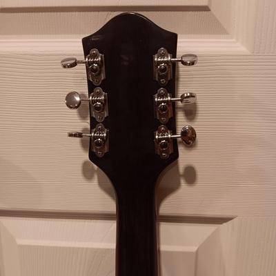 GRETSCH ELECTRIC GUITAR WITH BIGSBY, SIGNED BY CHET ATKINS INCLUDES HARD SIDED CASE W/EXTRAS **PLZ READ DESCRIPTION**
