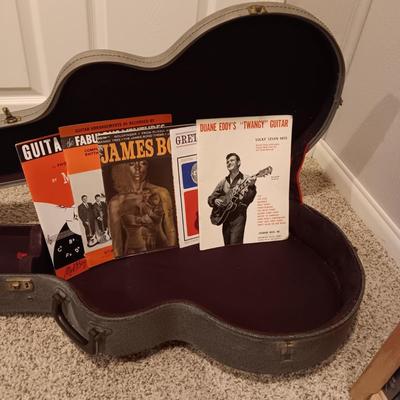 GRETSCH ELECTRIC GUITAR WITH BIGSBY, SIGNED BY CHET ATKINS INCLUDES HARD SIDED CASE W/EXTRAS **PLZ READ DESCRIPTION**