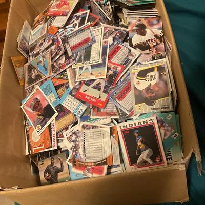 Big box of around 5,000 MLB baseball cards