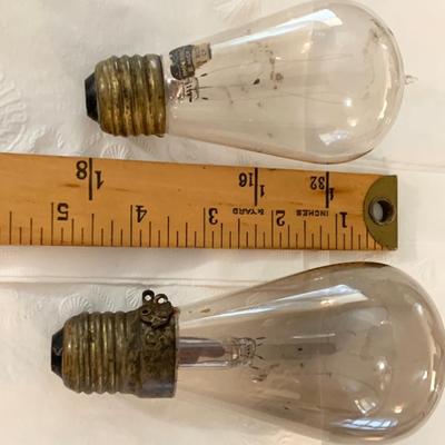 Early Edison Base Lightbulbs Tested