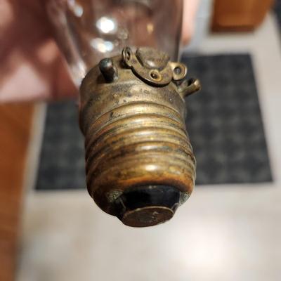 Early Edison Base Lightbulbs Tested
