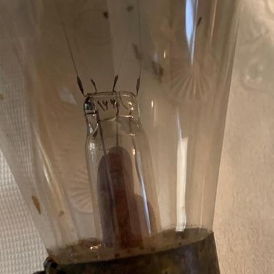 Early Edison Base Lightbulbs Tested