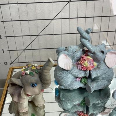 Lot of 5 Resin Elephants