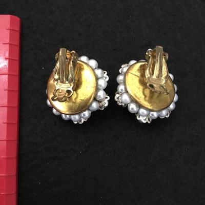 Vintage Japan clip on earrings