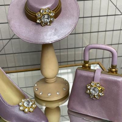 Classic Couture “Daphne” 1999 Shoe, Purse, Hat w/stand