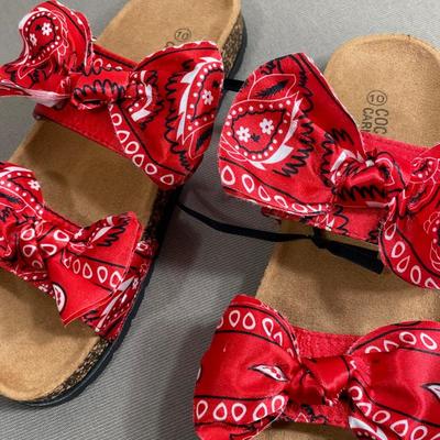 Coco + Carmen Bandana Slides 10 NEW!