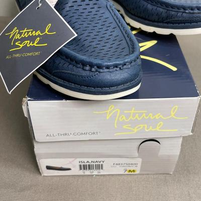 Natural Soul Navy Loafers NEW! 7M
