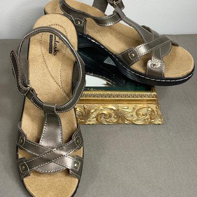 Clarks Pewter Leather Sandals NEW! 7M