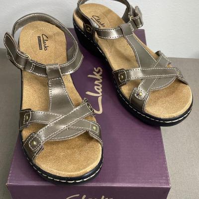 Clarks Pewter Leather Sandals NEW! 7M