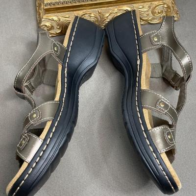 Clarks Pewter Leather Sandals NEW! 7M