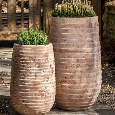 ALL POTS MUST GO. 
