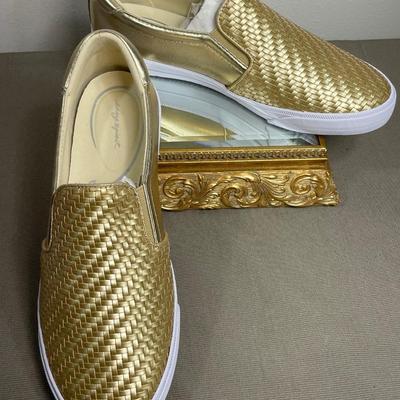 Easy Spirit Gold Metallic Sneakers NEW! 11W