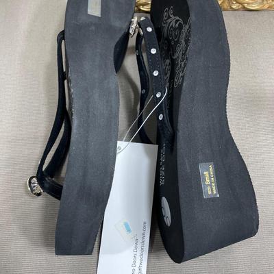 Down Boy Foam Thong Sandals NEW!