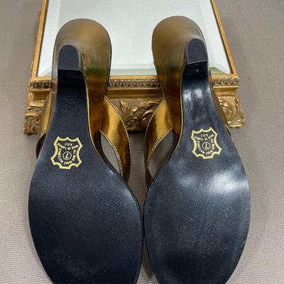 Tanantino’s Gold Metallic Shoes NEW! 7